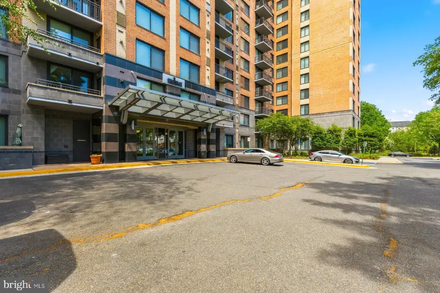 2451 Midtown Ave #1520, Alexandria, VA 22303 - #2