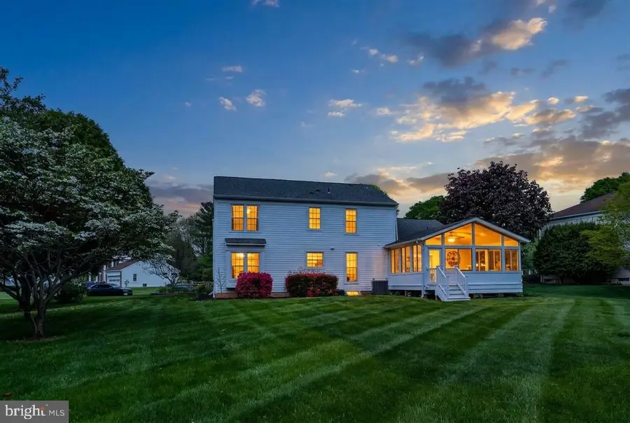 12603 Heritage Farm Ln, Herndon, VA 20171 - #2