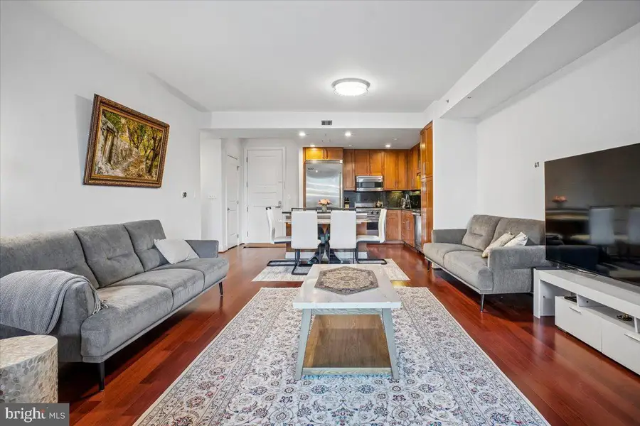8220 Crestwood Heights Dr #301, McLean, VA 22102 - #3