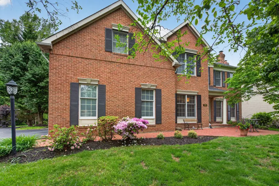 3506 Curtice Farm Dr, Fairfax, VA 22033 - #2