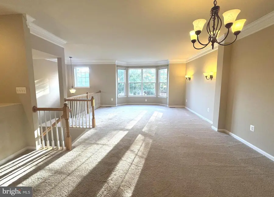 4477 Monmouth St, Fairfax, VA 22030 - #2