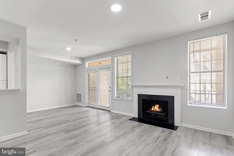 1318 Garden Wall Cir #213, Reston, VA 20194 - #2