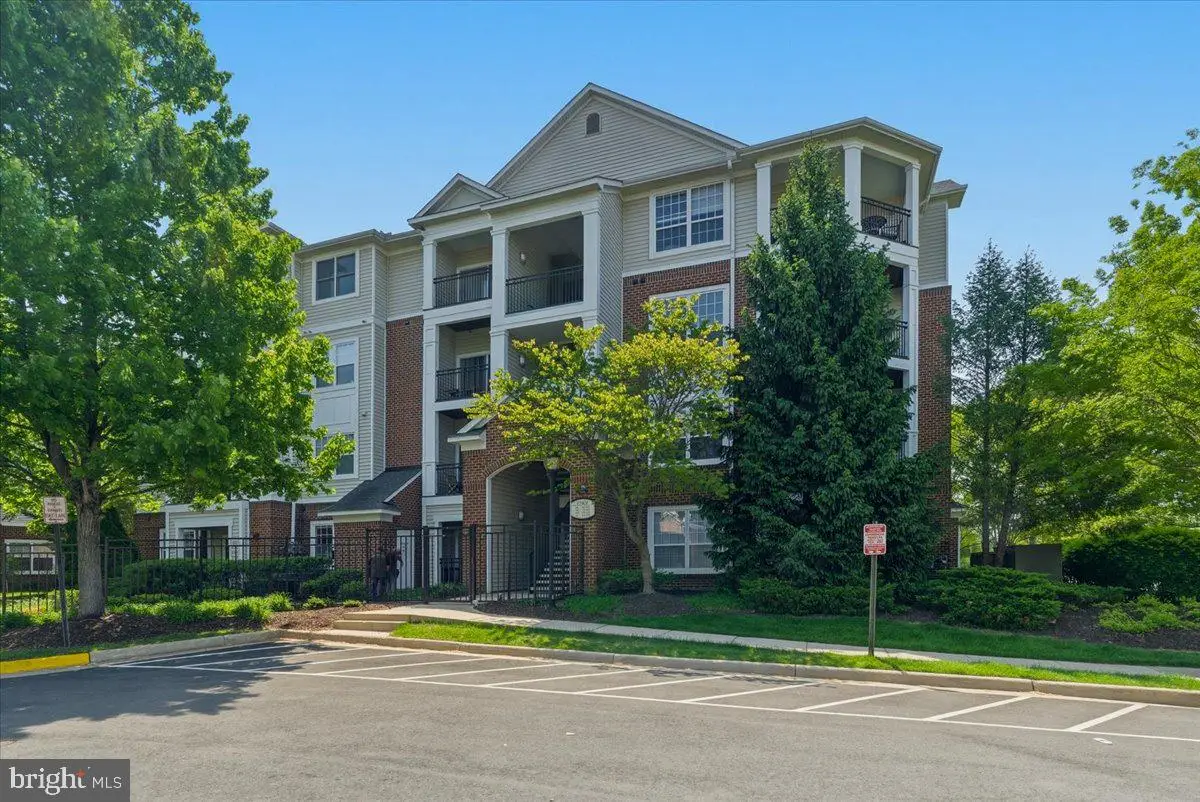 12901 Centre Park Cir #115, Herndon, VA 20171 - #1