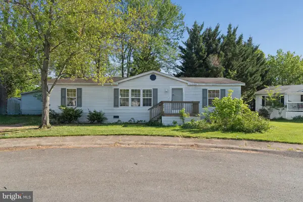 14611 Northwest Pl, CHANTILLY, VA 20151