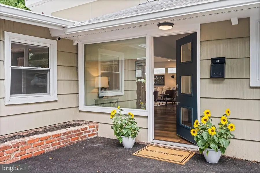 7124 Alger Rd, Falls Church, VA 22042 - #3