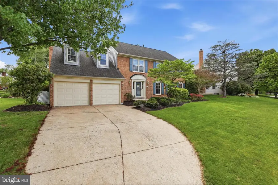 5245 Glen Meadow Rd, Centreville, VA 20120 - #3