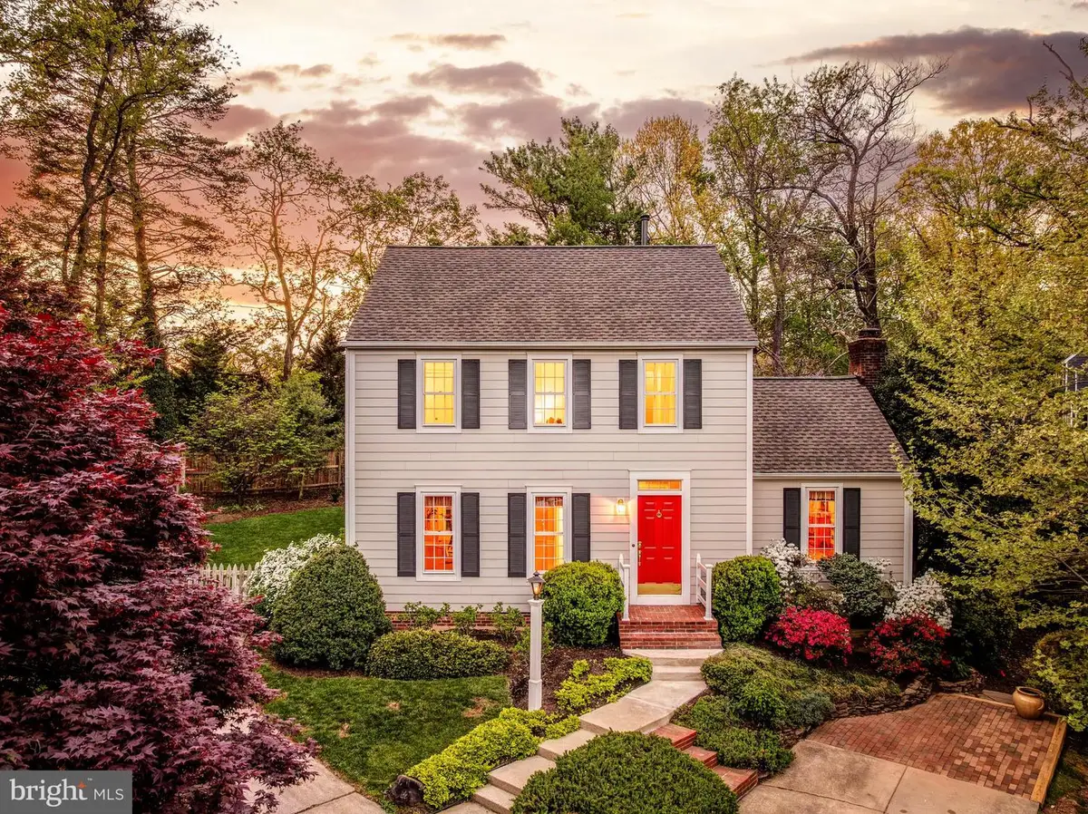 11686 Stockbridge Ln, Reston, VA 20194 - #1