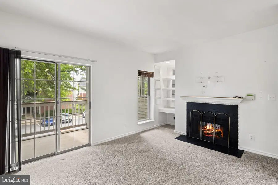 3912 Penderview Dr #528, Fairfax, VA 22033 - #2
