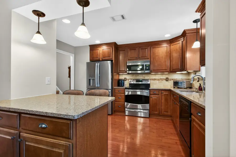 11737 Dry River Ct, Reston, VA 20191 - #3