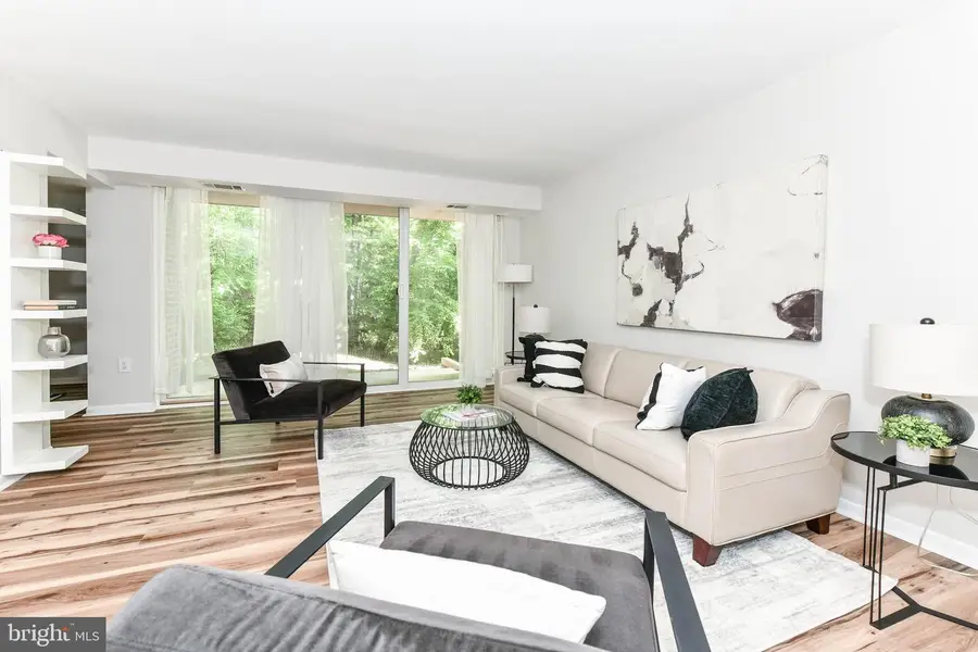 1523-2a Northgate Sq, Reston, VA 20190 - #3