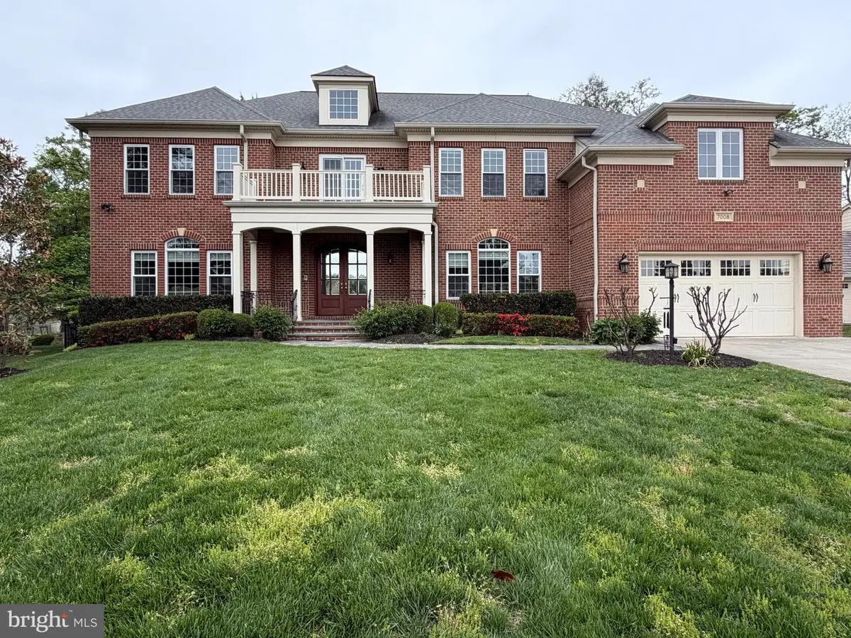 7008 Hamel Hill Ct, McLean, VA 22101 - #1