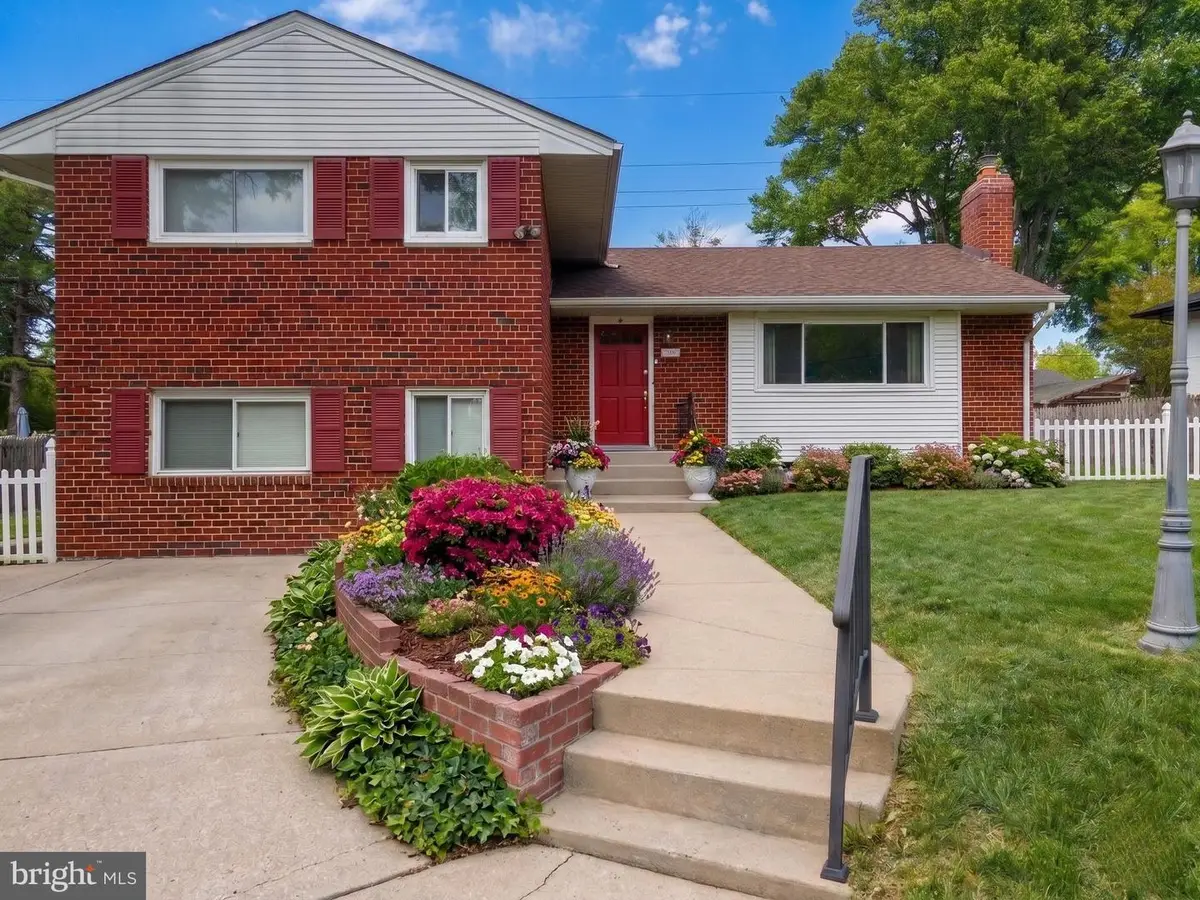 3808 Franconia Rd, Alexandria, VA 22310 - #1