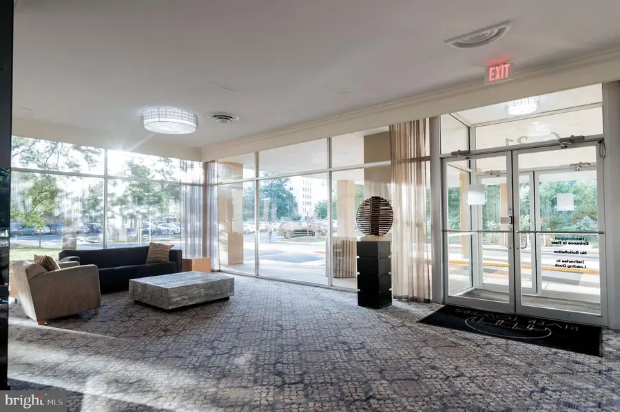 6631 Wakefield Dr #106, Alexandria, VA 22307 - #3