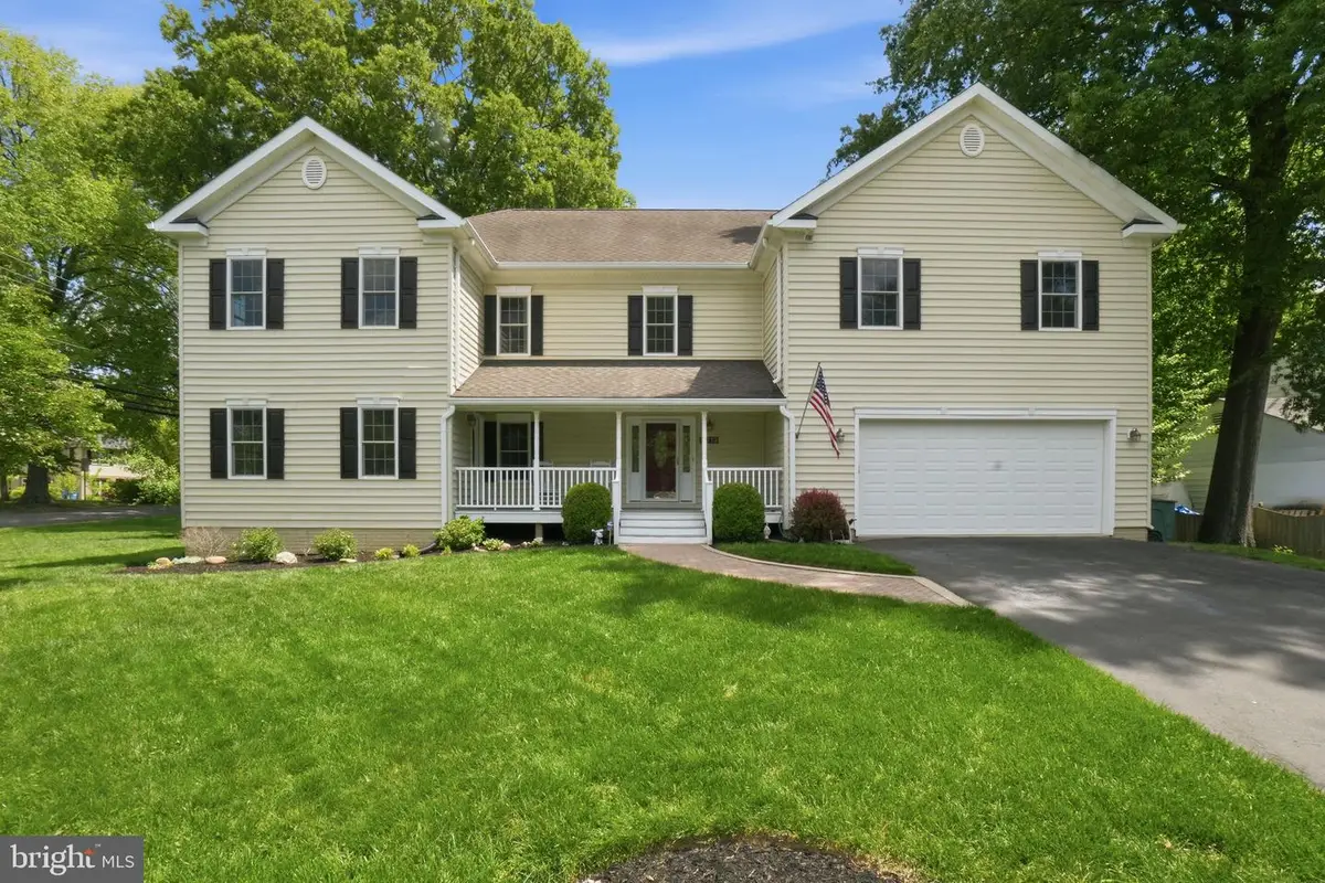 8613 Vernon Ave, Alexandria, VA 22309 - #1