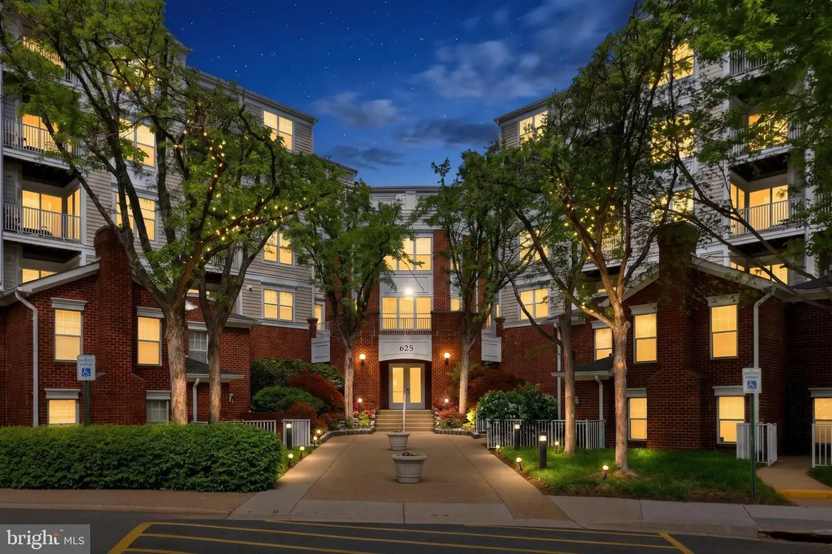 1625 International Dr #316, McLean, VA 22102 - #1