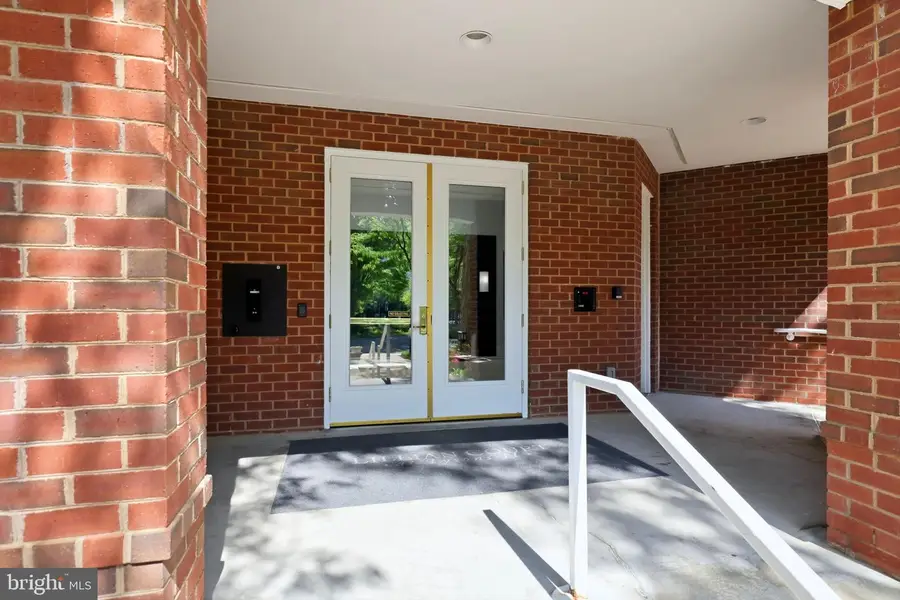 1625 International Dr #316, McLean, VA 22102 - #3