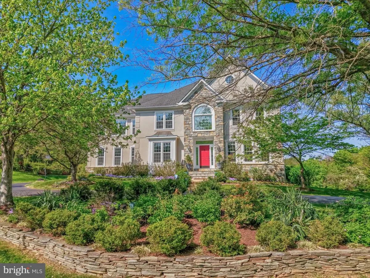 608 Nalls Farm Way, Great Falls, VA 22066 - #1