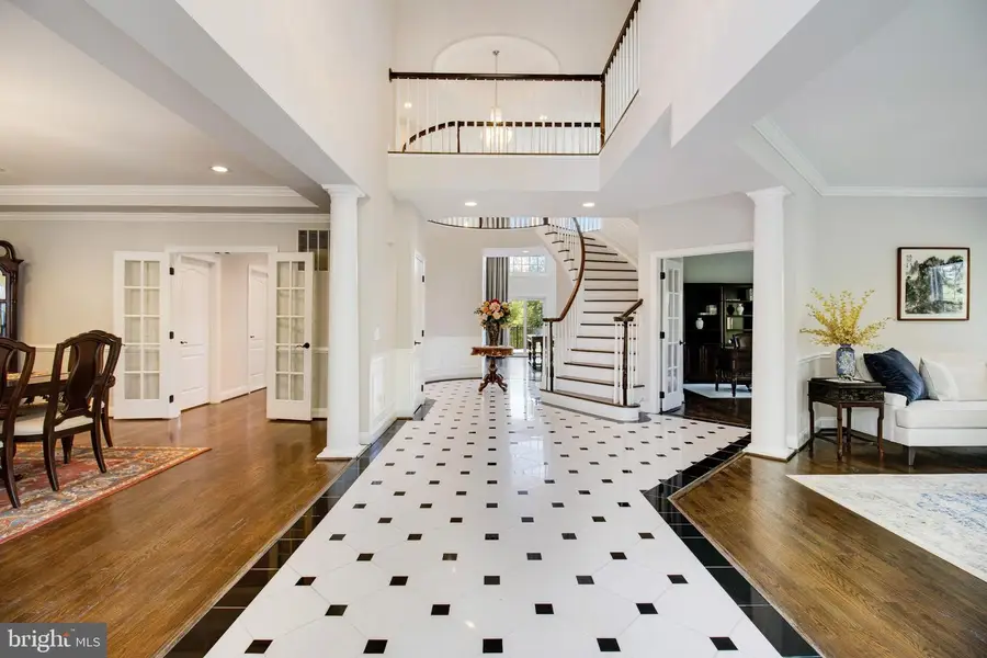 608 Nalls Farm Way, Great Falls, VA 22066 - #2