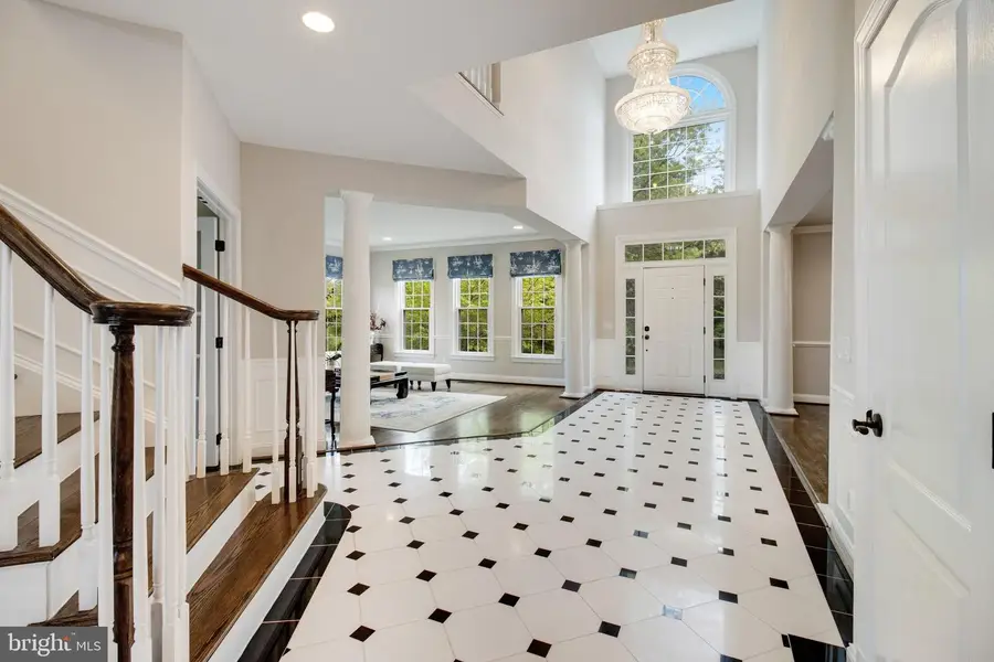 608 Nalls Farm Way, Great Falls, VA 22066 - #3