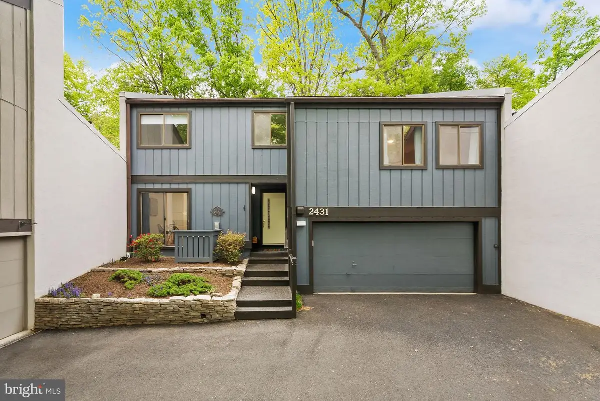 2431 Glade Bank Way, Reston, VA 20191 - #1