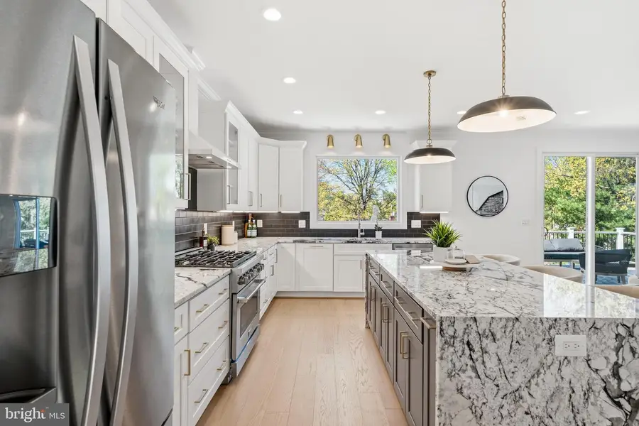 6806 Farragut Ave, Falls Church, VA 22042 - #2