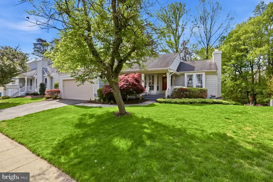 10913 Adare Dr, Fairfax, VA 22032 - #2