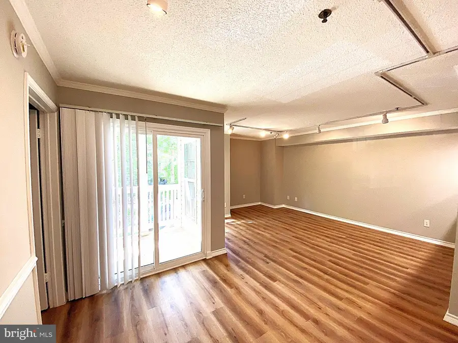 1524 Lincoln Way #209, McLean, VA 22102 - #2