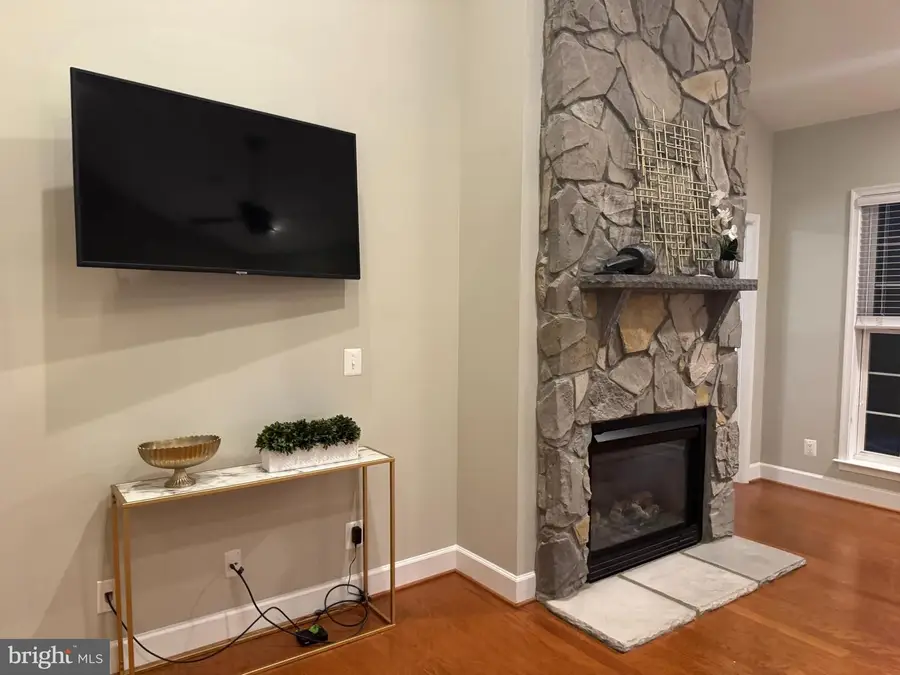 8873 White Orchid Pl, Lorton, VA 22079 - #3