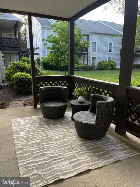 10026 Oakton Terrace Rd, Oakton, VA 22124 - #3