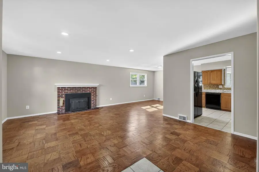 7505 Nottoway Pl, Springfield, VA 22150 - #2