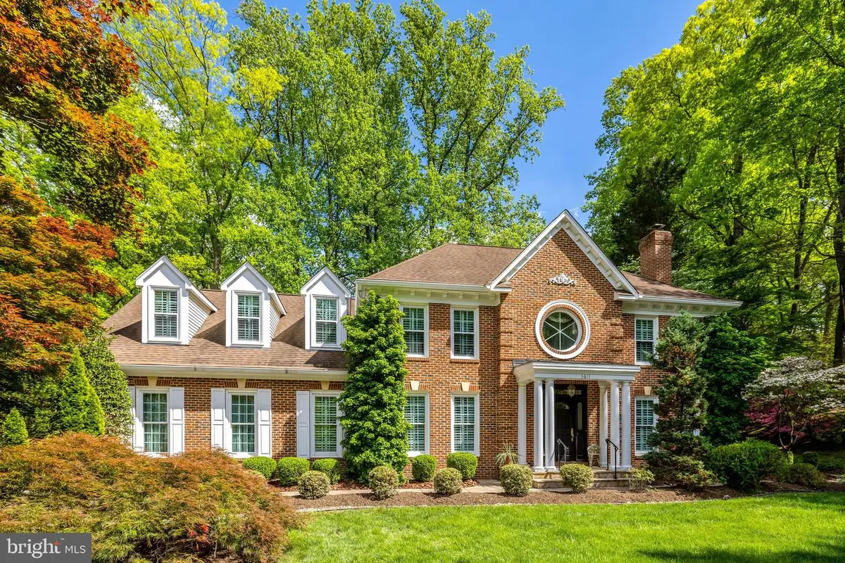 3611 Woodhill Pl, Fairfax, VA 22031 - #1