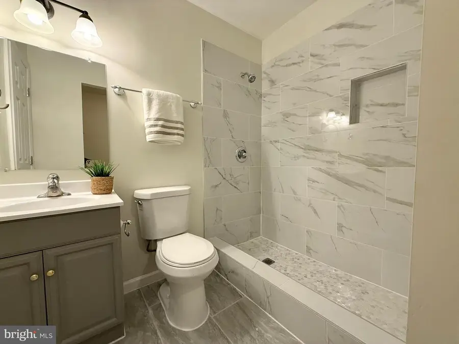 7975 Audubon Ave #302, Alexandria, VA 22306 - #2