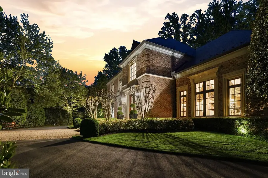 1204 Daviswood Dr, McLean, VA 22102 - #3