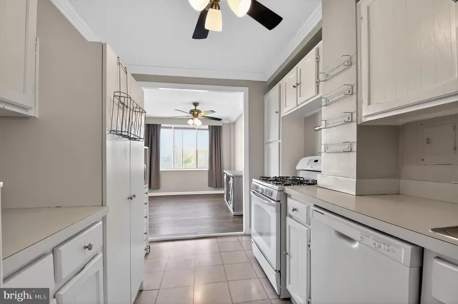 6641 Wakefield Dr #612, Alexandria, VA 22307 - #3