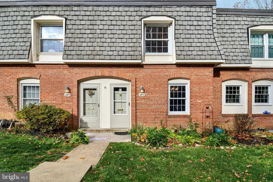 5912 Minutemen Rd #295, Springfield, VA 22152 - #2