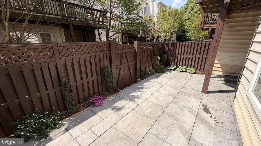 4224 Lower Park Dr, Fairfax, VA 22030 - #3