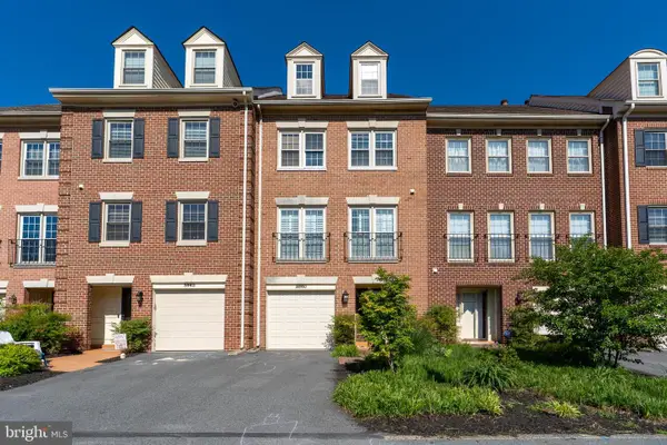 3560 S George Mason Dr #16, ALEXANDRIA, VA 22302
