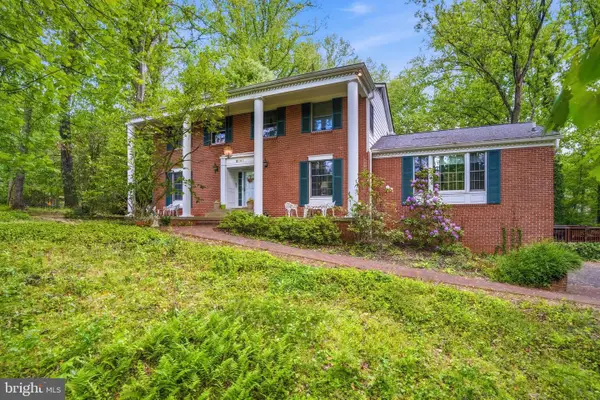 8545 Old Dominion Dr, MCLEAN, VA 22102