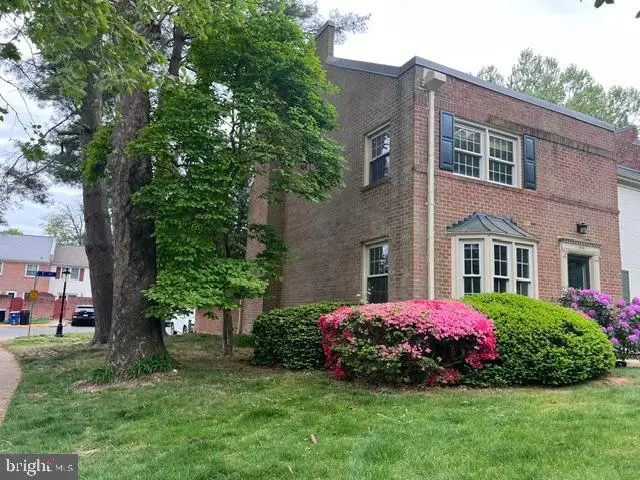 8301 Forrester Blvd, Springfield, VA 22152 - #2