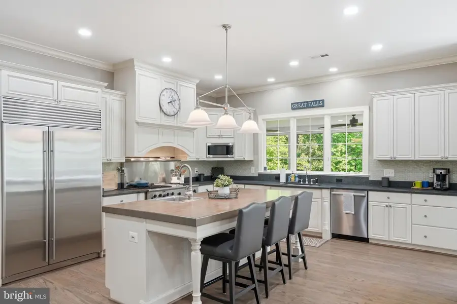 1133 Springvale Rd, Great Falls, VA 22066 - #3