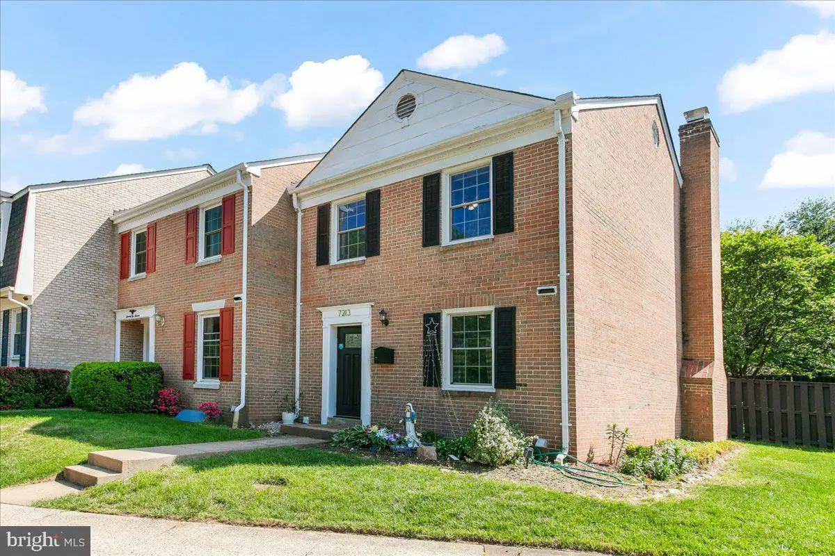 7213 Evanston Rd, Springfield, VA 22150 - #1