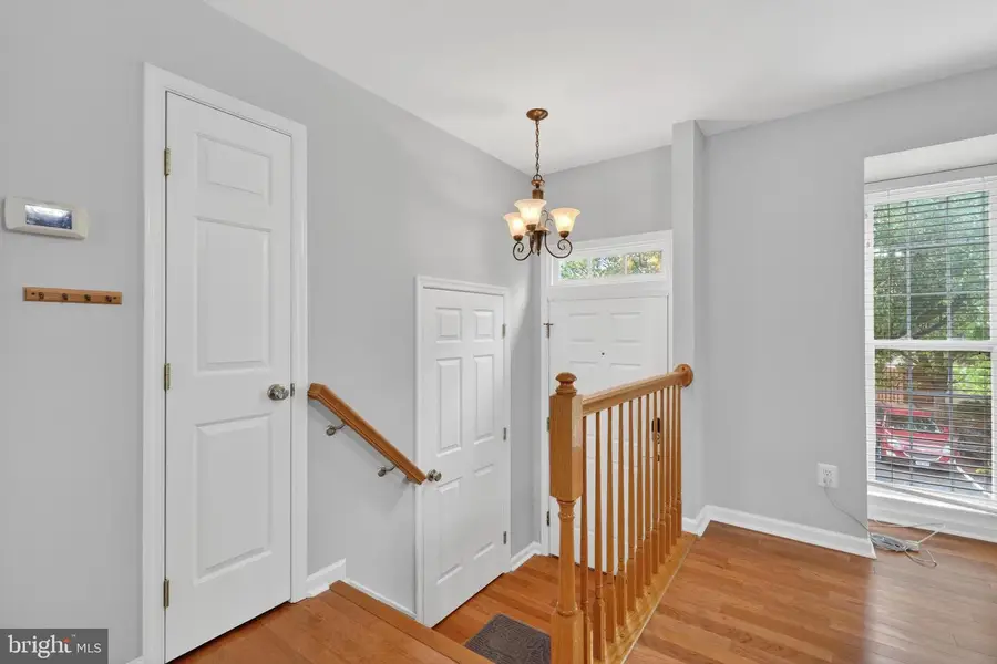 7723 Markham Grant Ln, Alexandria, VA 22315 - #3