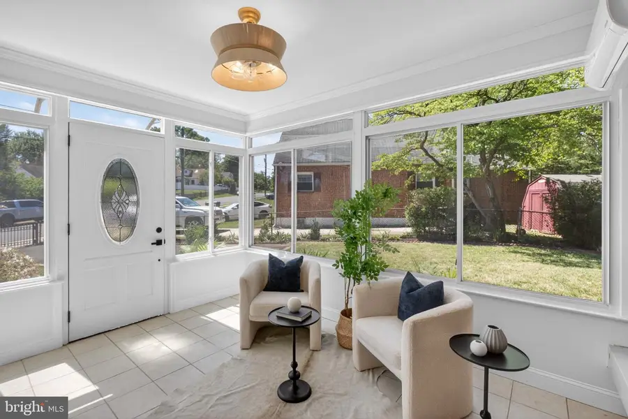 7128 Parkview Ave, Falls Church, VA 22042 - #3