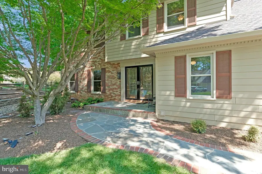 2705 East Ridge Ct, Oakton, VA 22124 - #2
