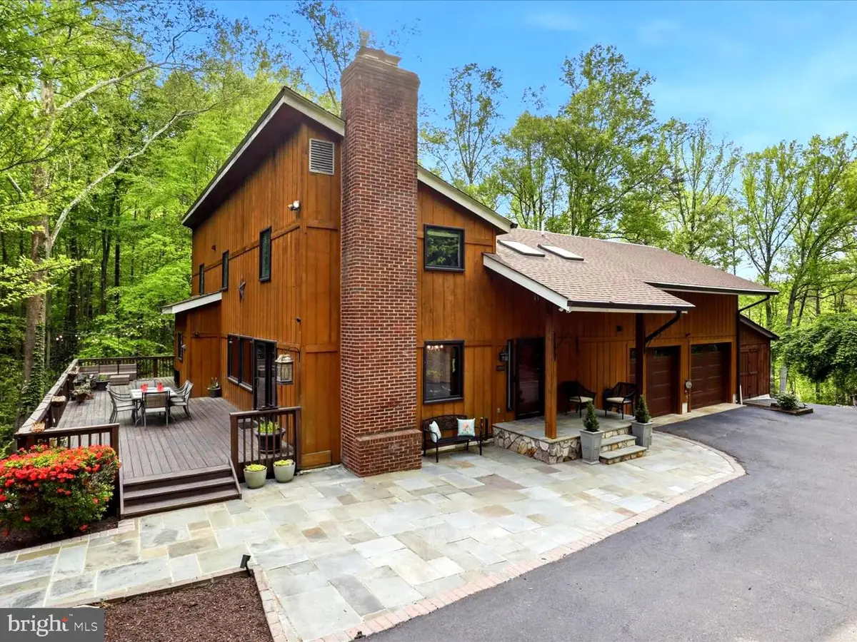 11930 Henderson Rd, Clifton, VA 20124 - #1