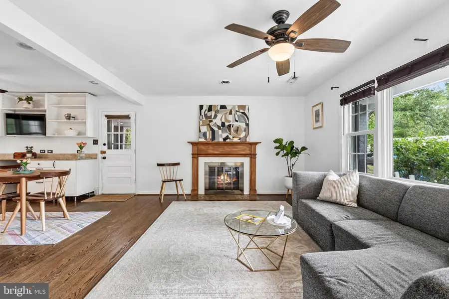 4324 Jackson Pl, Alexandria, VA 22309 - #2