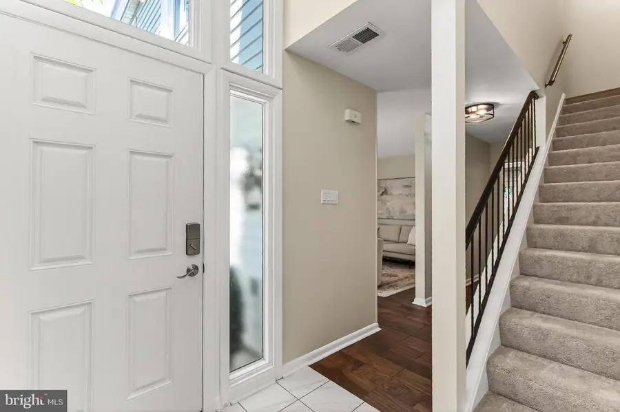 1498 Roundleaf Ct, Reston, VA 20190 - #3