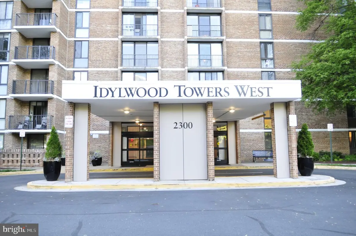 2300 Pimmit Dr #415, Falls Church, VA 22043 - #1