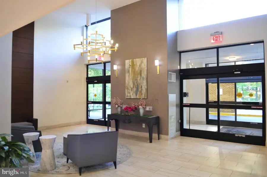 2300 Pimmit Dr #415, Falls Church, VA 22043 - #3