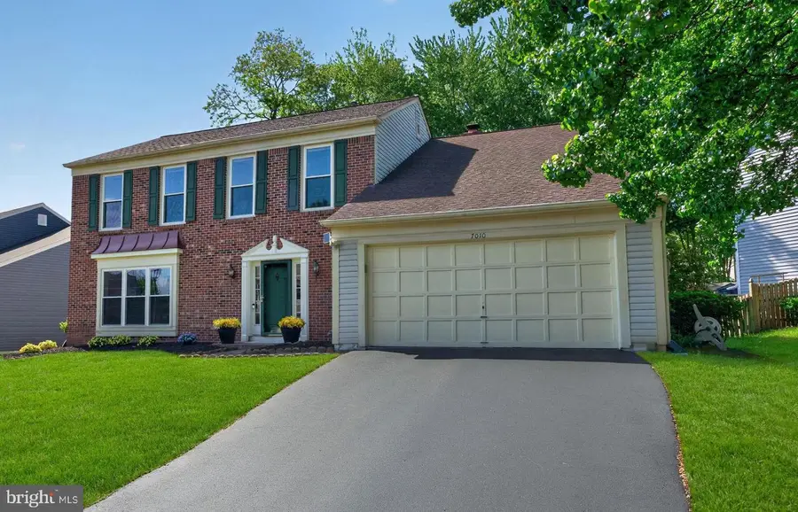 7010 Green Spring Ln, Alexandria, VA 22306 - #2